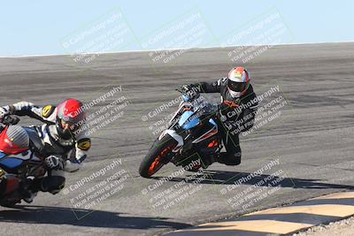 media/Oct-13-2025-Moto Forza (Mon) [[a66d839500]]/3-B Group/Session 2 (Bowl)/